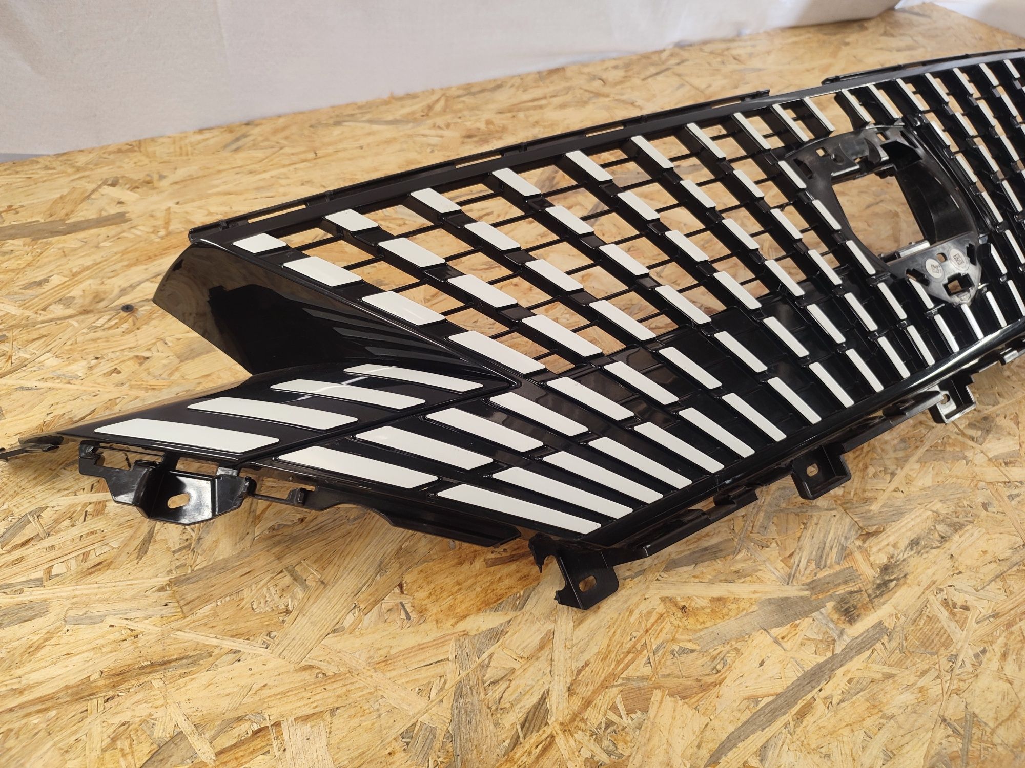 Grill Atrapa Peugeot 408 P54 22r-24r Oryginał