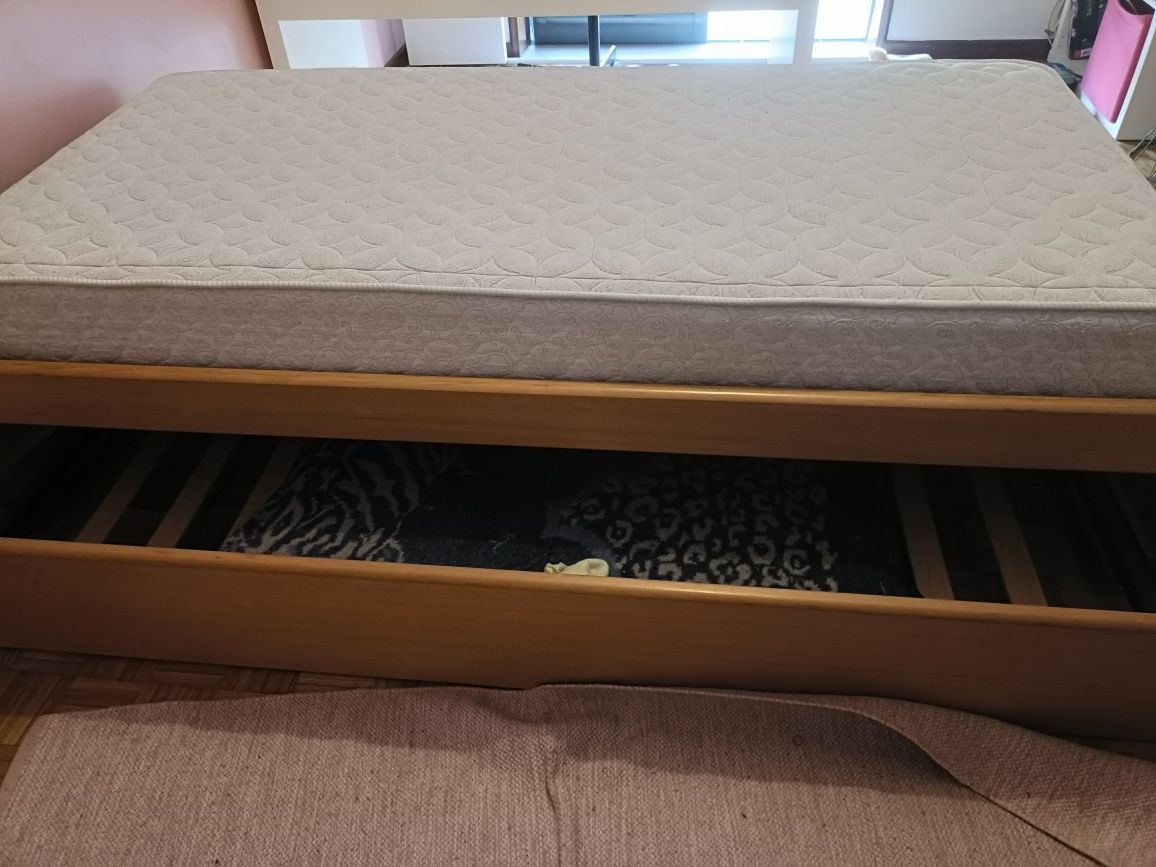 Cama solteiro com cama extra