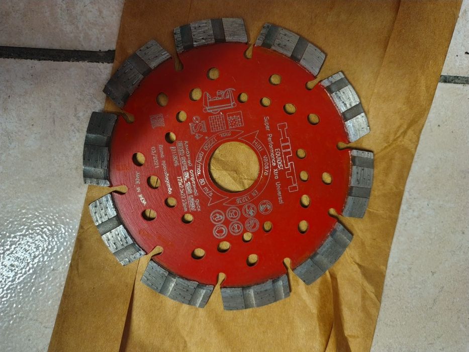 diamentowa tarcza tnąca Hilti EQD SPX-SL 125 Universal.