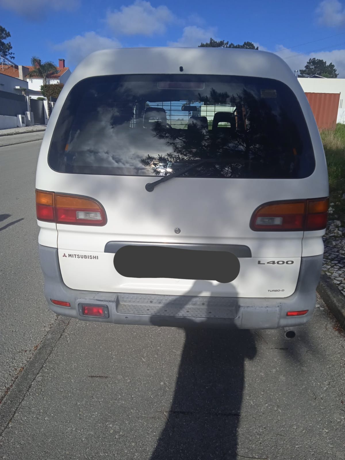 Carrinha Mitsubishi L400