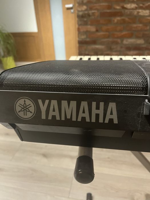 keyboard  ymaha PSR E423