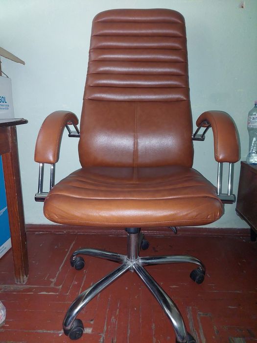 офисное  кресло продам бу