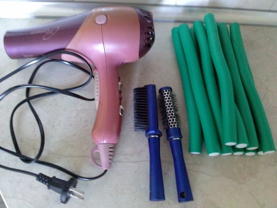 Фен SCARLETT 2000 W, две новые расчески +Бигуди папильотки в ПОДАРОК