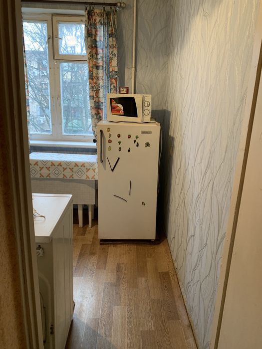 Пропонується в оренду 2-кімнатна біля кінотеатру Київ. Нові дома