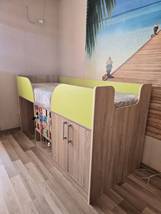 Ліжко дитяче  з матрасом