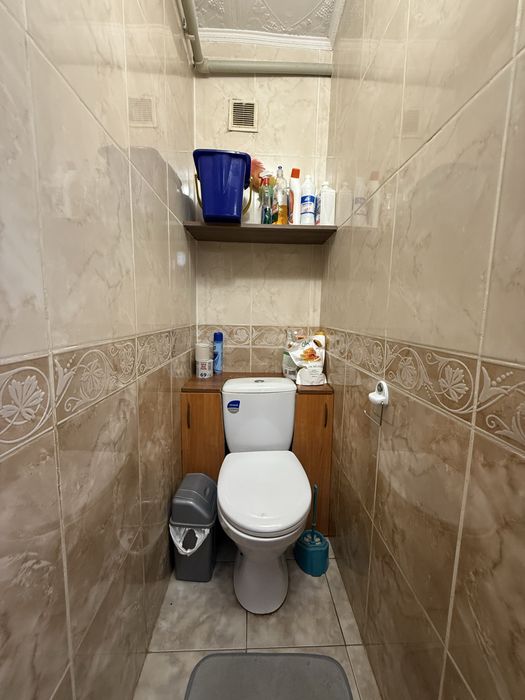 Продаж трьохкімнатної квартири. Калинівка.