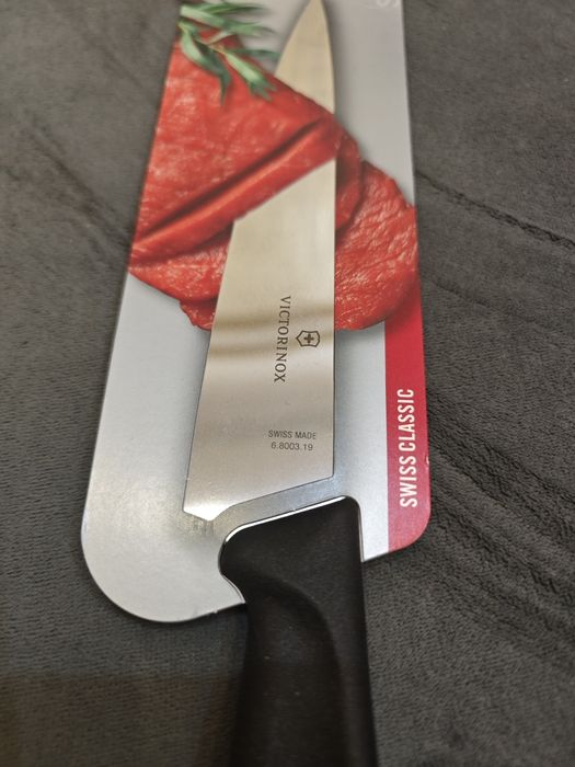Кухонний ніж швейцарія Victorinox SwissClassic Carving 6.8003.19B