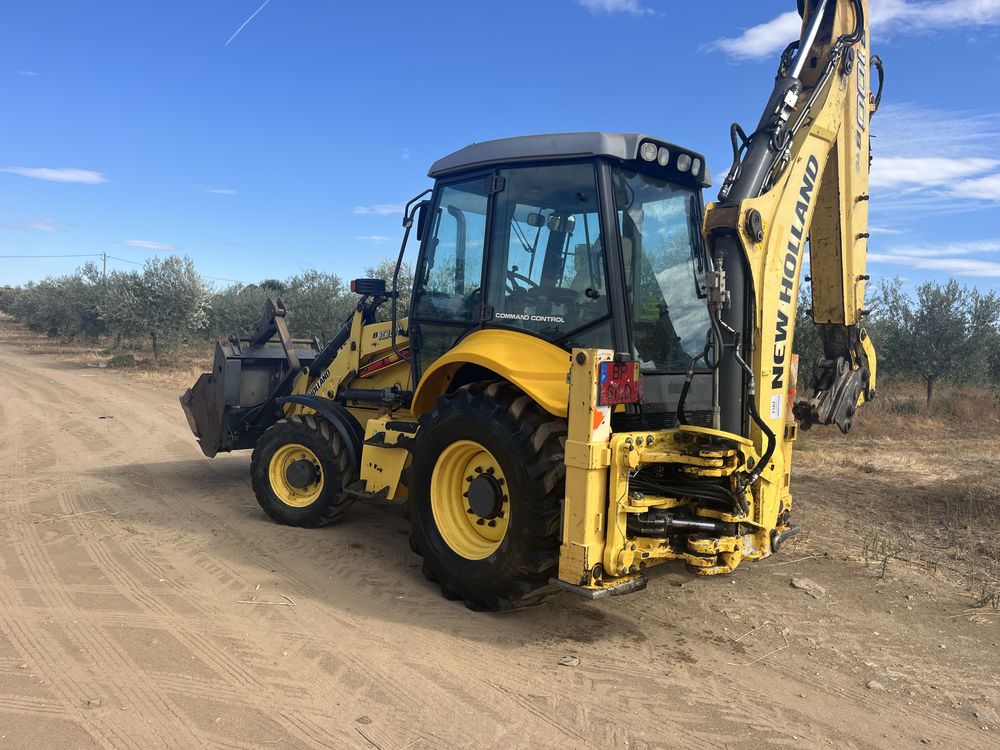 Retroescavadora new holland