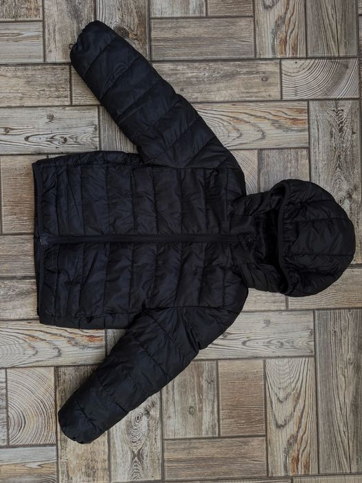 Демисезонна куртка H&M 110 на хлопчика (трохи маломірить)