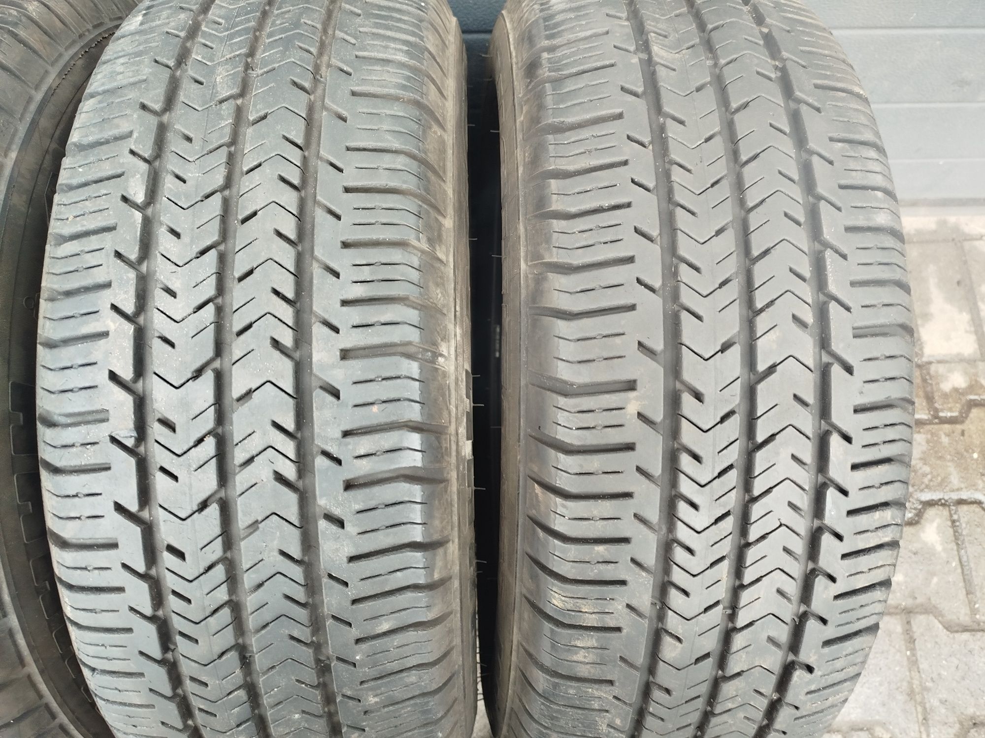 Opony letnie Michelin 215/65R16C