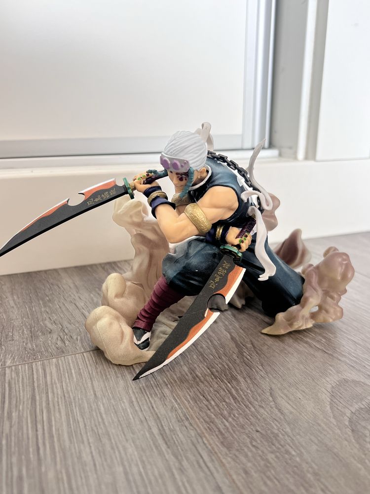 Uzui Tengen Statue - Demon Slayer