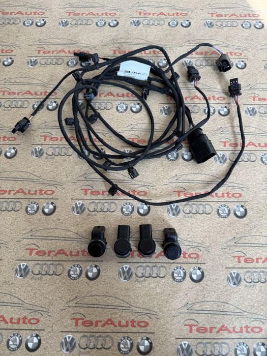 Проводка переднього бампера парктроника Audi Q3 8U 14-18