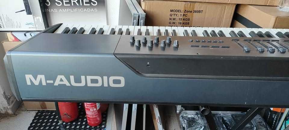 M-Audio Oxygen88 teclas hammer mechanics