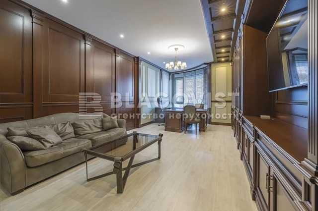 Продам 3 кімн кварт в ЖК Парк-хол Горький центр Антоновича 131