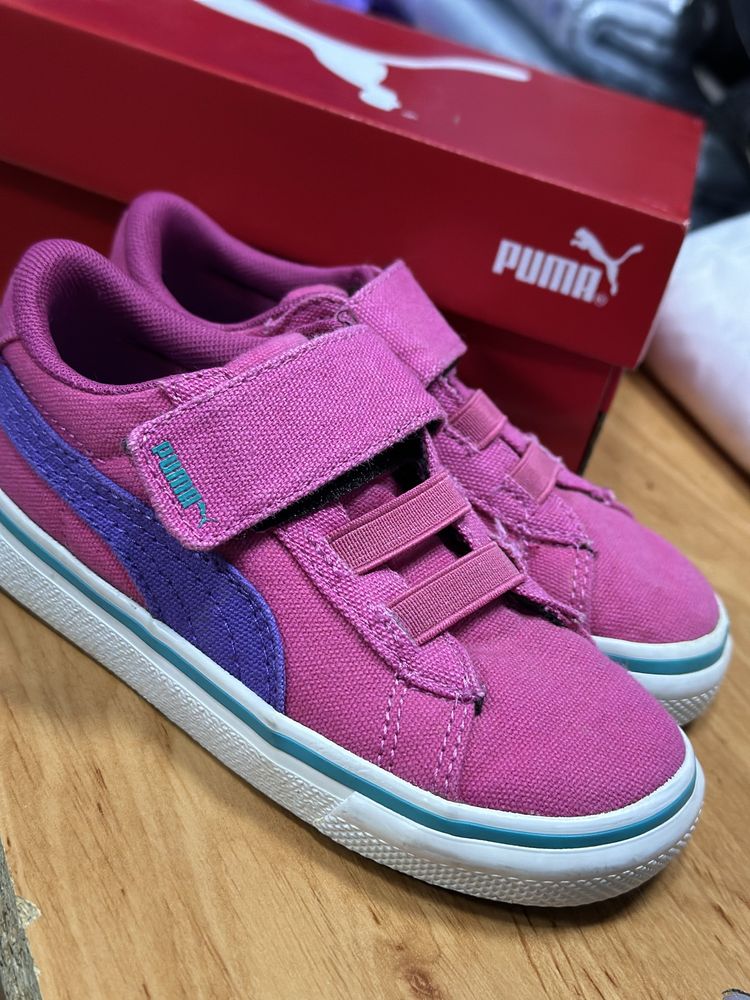 Кросівки  Puma , Nike для дівчинки