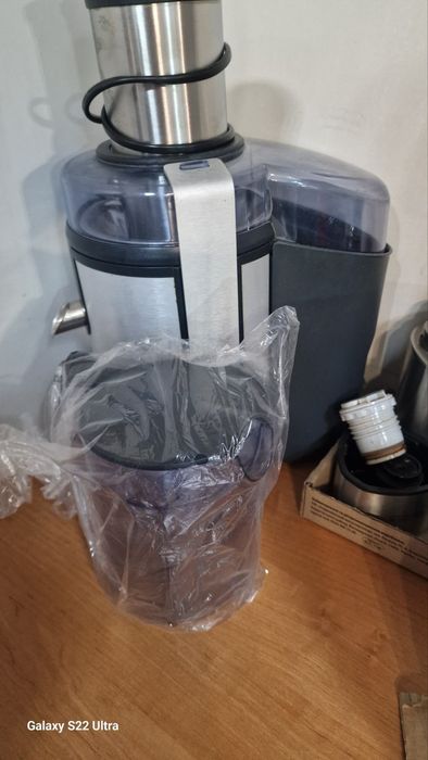 Соковыжималка электрическая