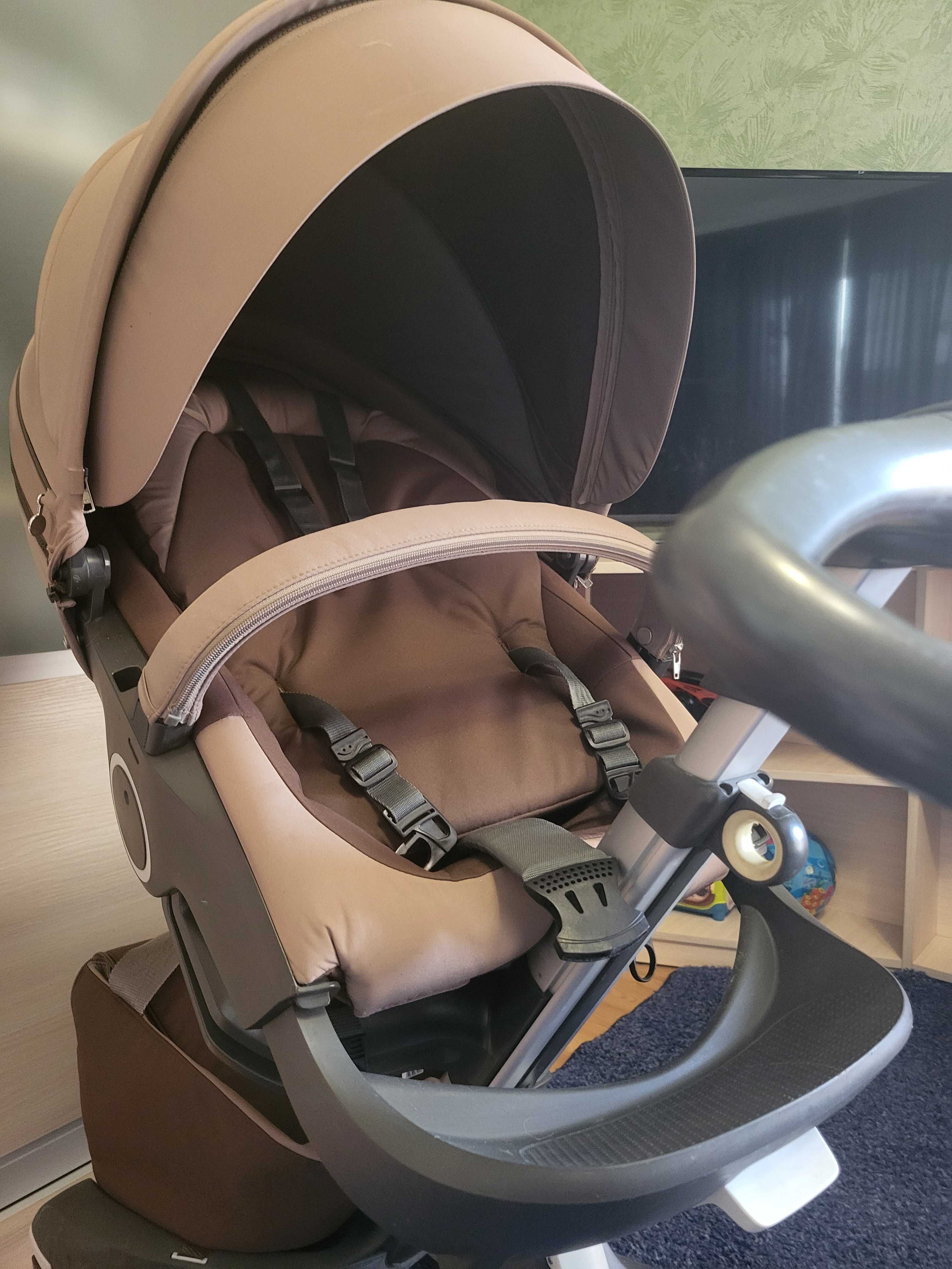 Продам коляску STOKKE