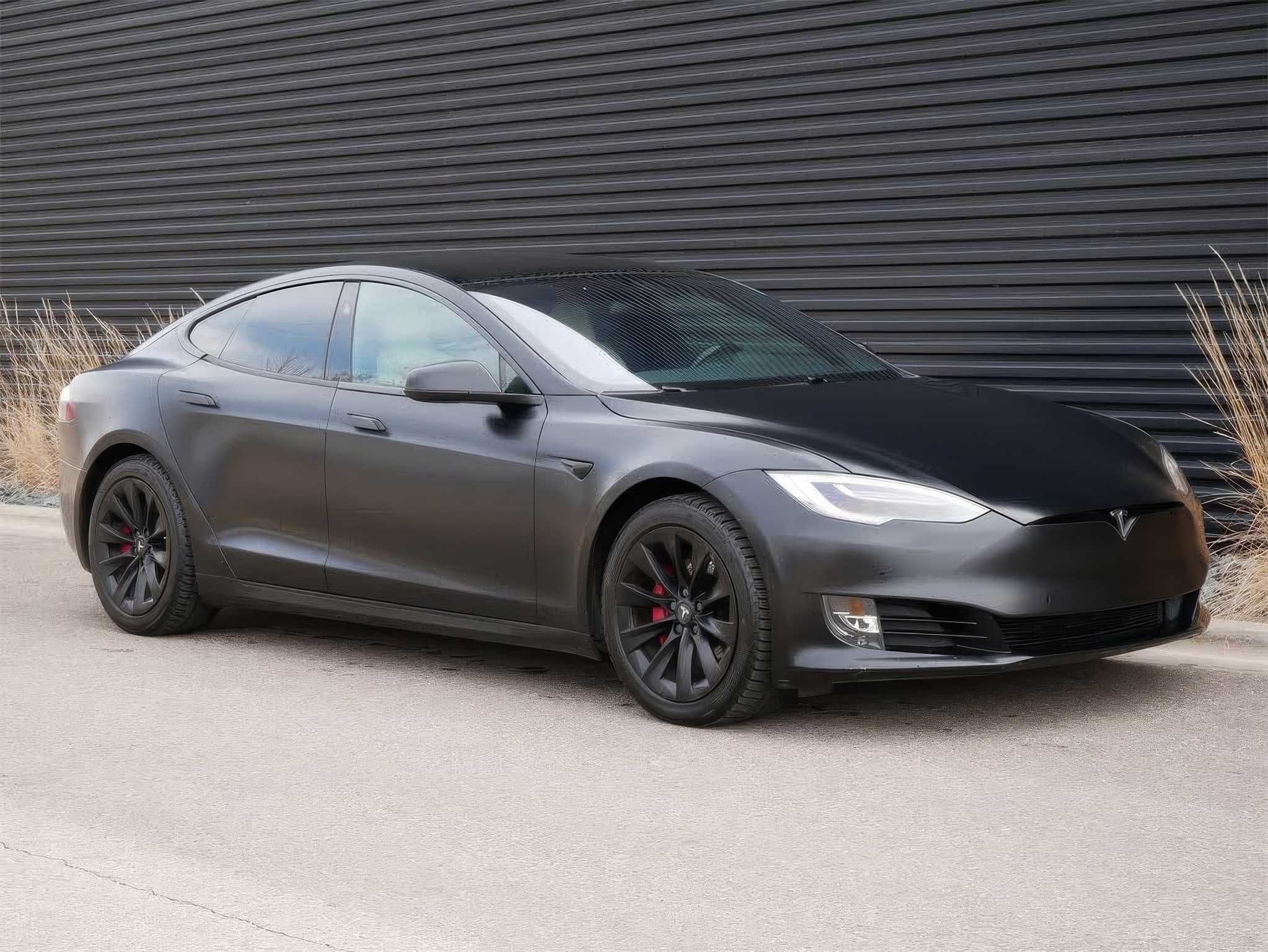 2020 Tesla Model S Long Range