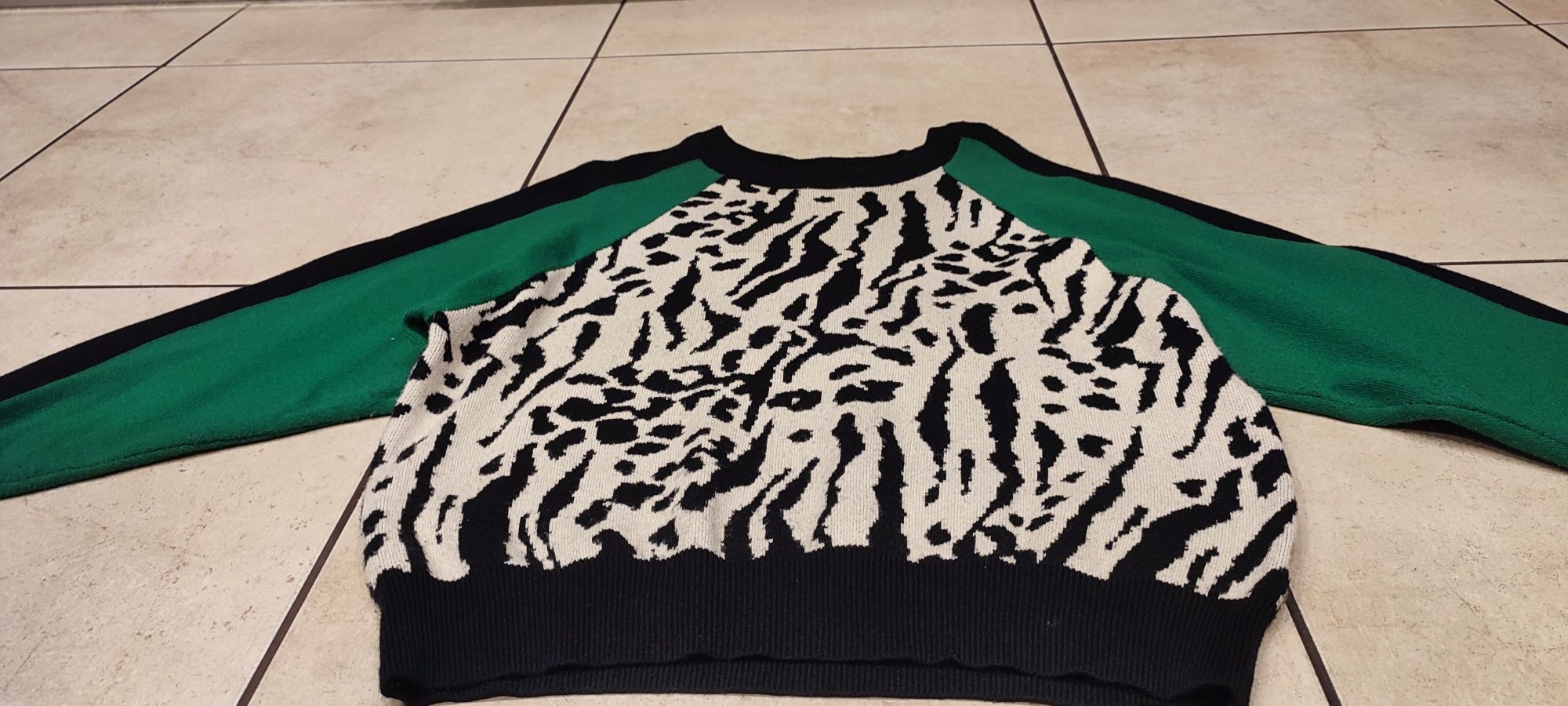 Sweter rozmiar Uni zebra