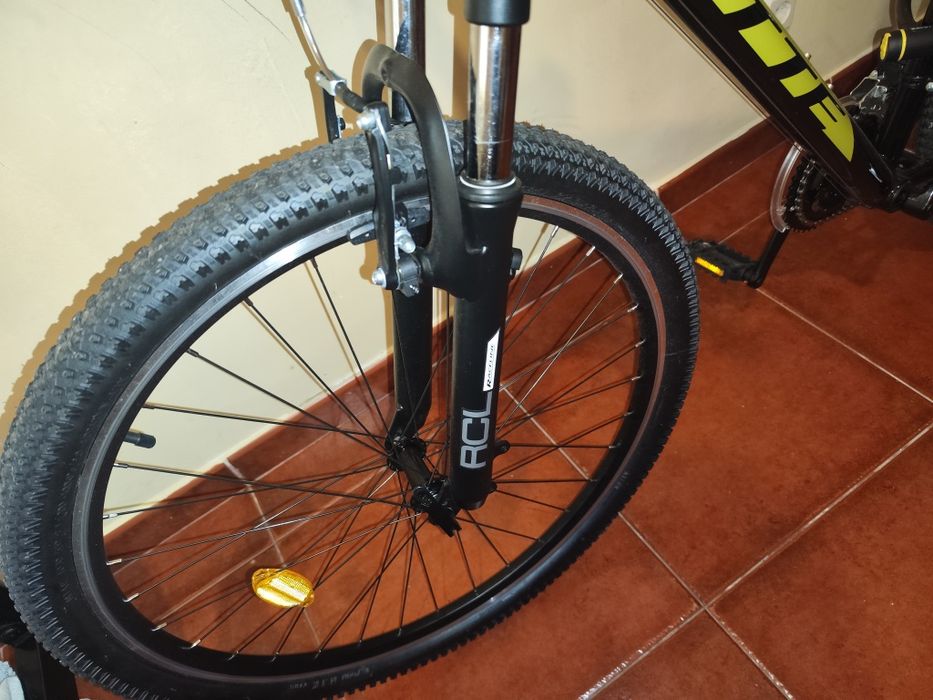 OTTE Kosmo 27.5' Mountain Bike (M - Black / Yellow)