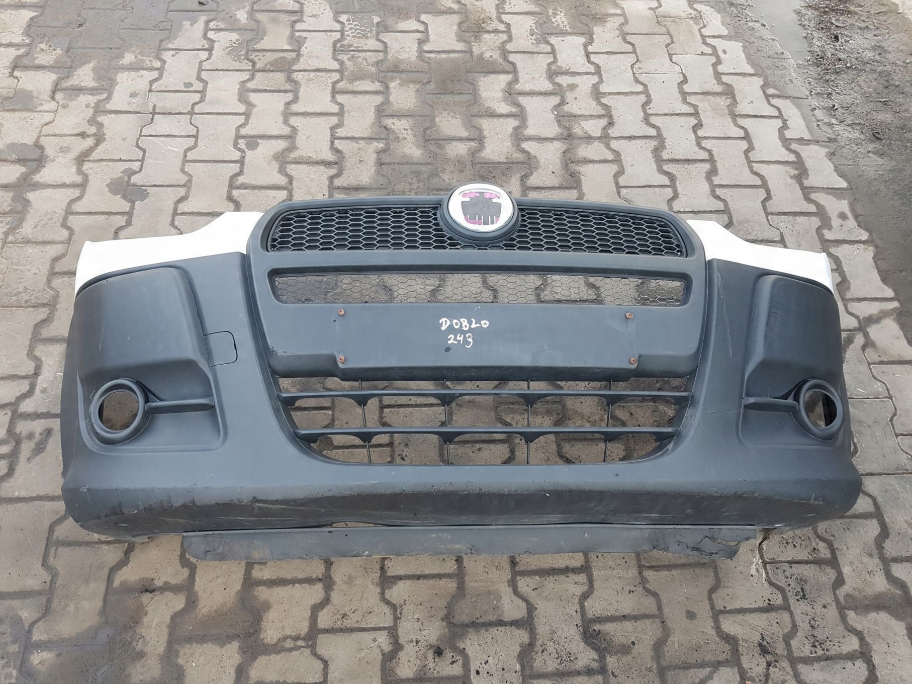 FIAT DOBLO II 2 10-14r ZDERZAK PRZÓD PRZEDNI 249