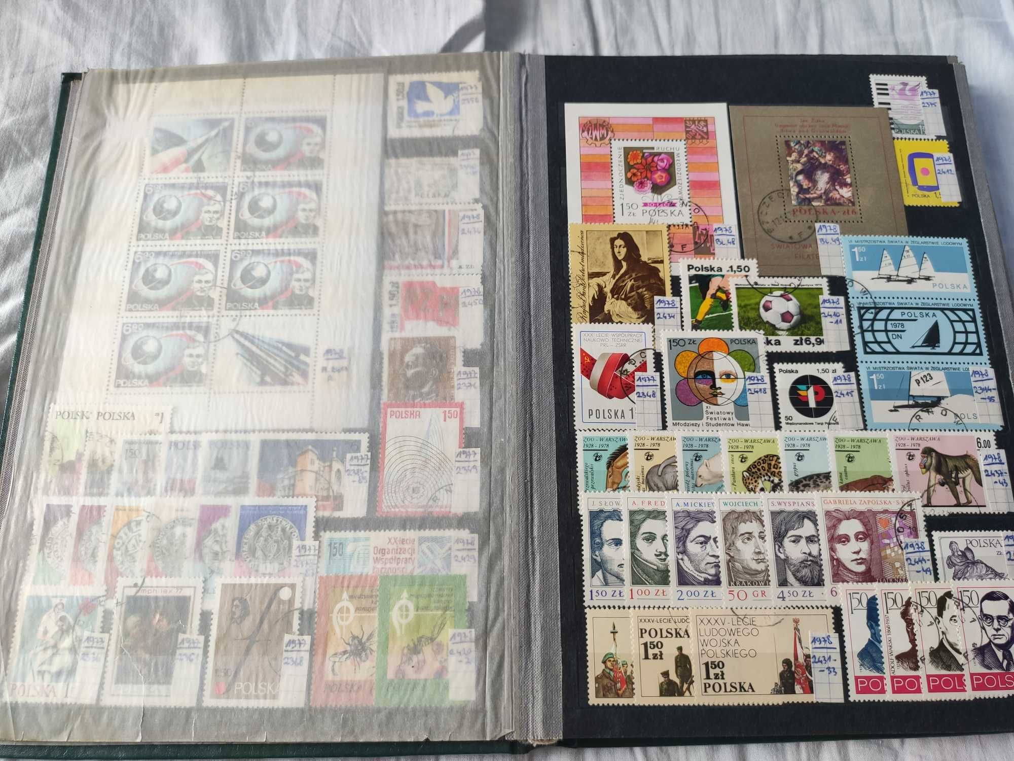 Kolekcja znaczków, około 15 tysięcy sztuk, 13 klaserów, 344 strony