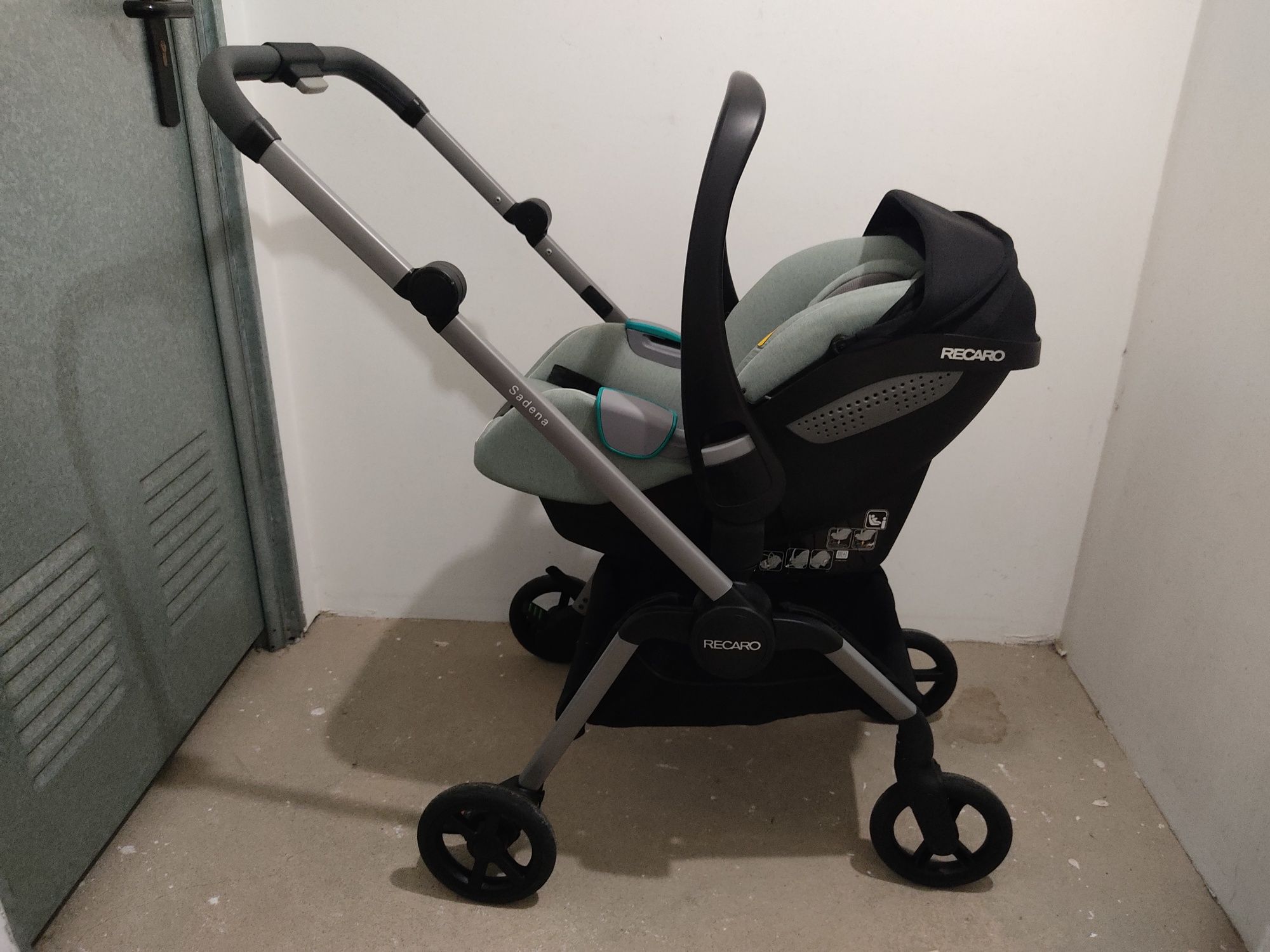 Carrinho Bebé + Ovo + Isofix