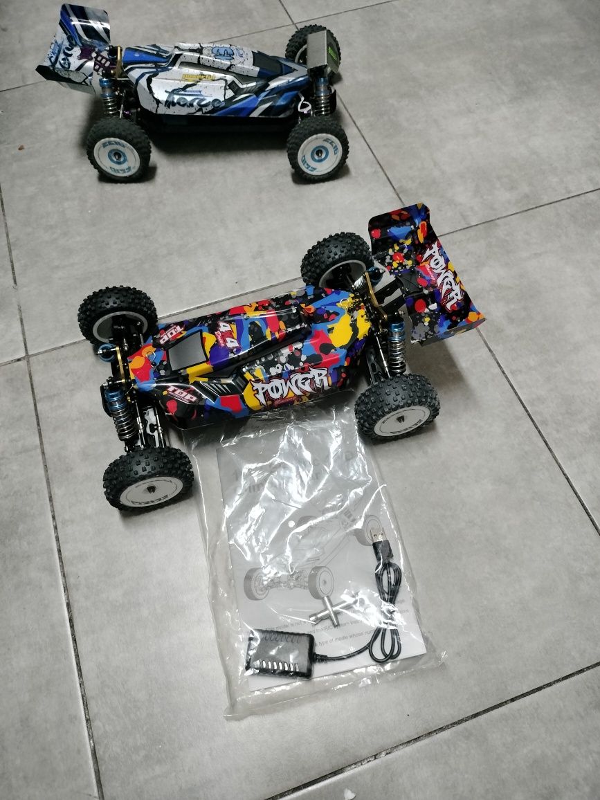 NOVO RC Carro telecomandado V8 wltoys 2 baterias