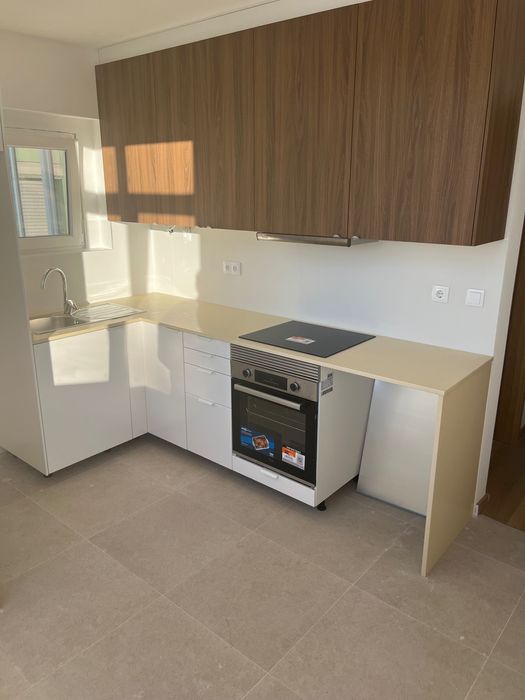 Apartamento Duplex T2+1 - Estação CP Benfica