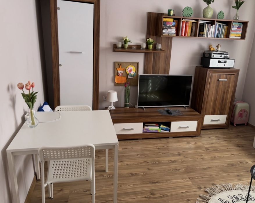 Sprzedam zestaw mebli