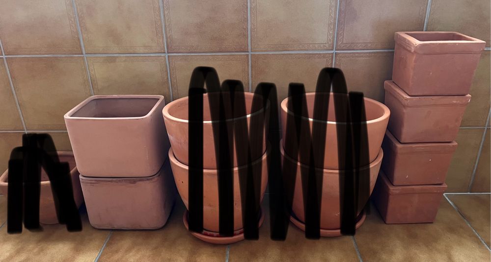 Vasos de cerâmica variados