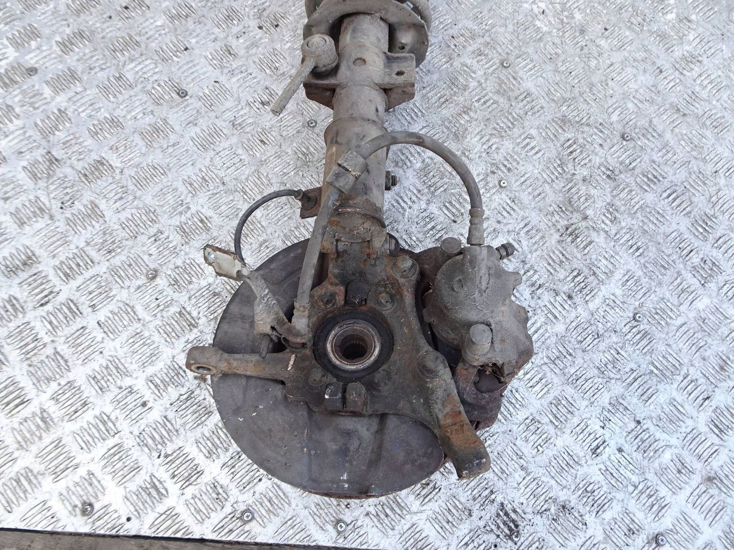 Kolumna  Zwrotnica PRAWA Volvo 850 S70 V70 C70 benzyna