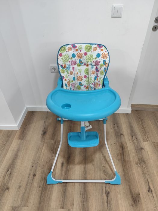 Espreguiçadeiras e cadeira de papa