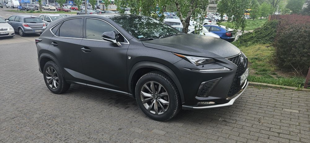 Sprzedam lexusa is300h f-sport 2017/18rok -  (Okazja)