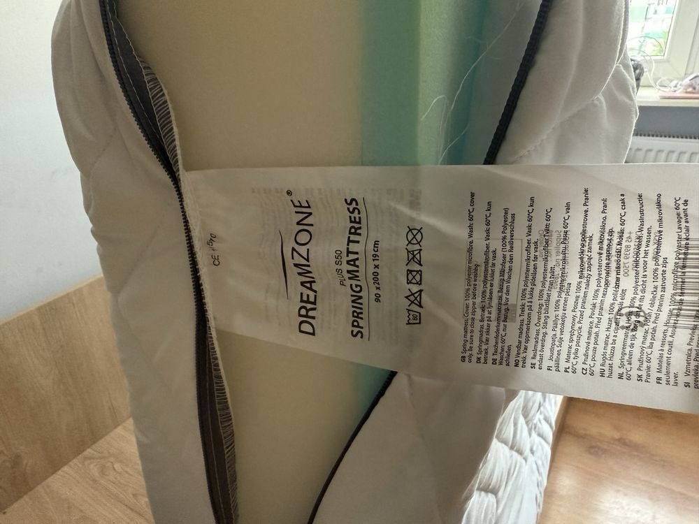 Łóżko 90x200cm z szufladami i materacem agata meble
