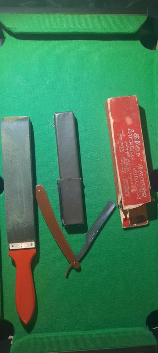 Опасная бритва .комплект.