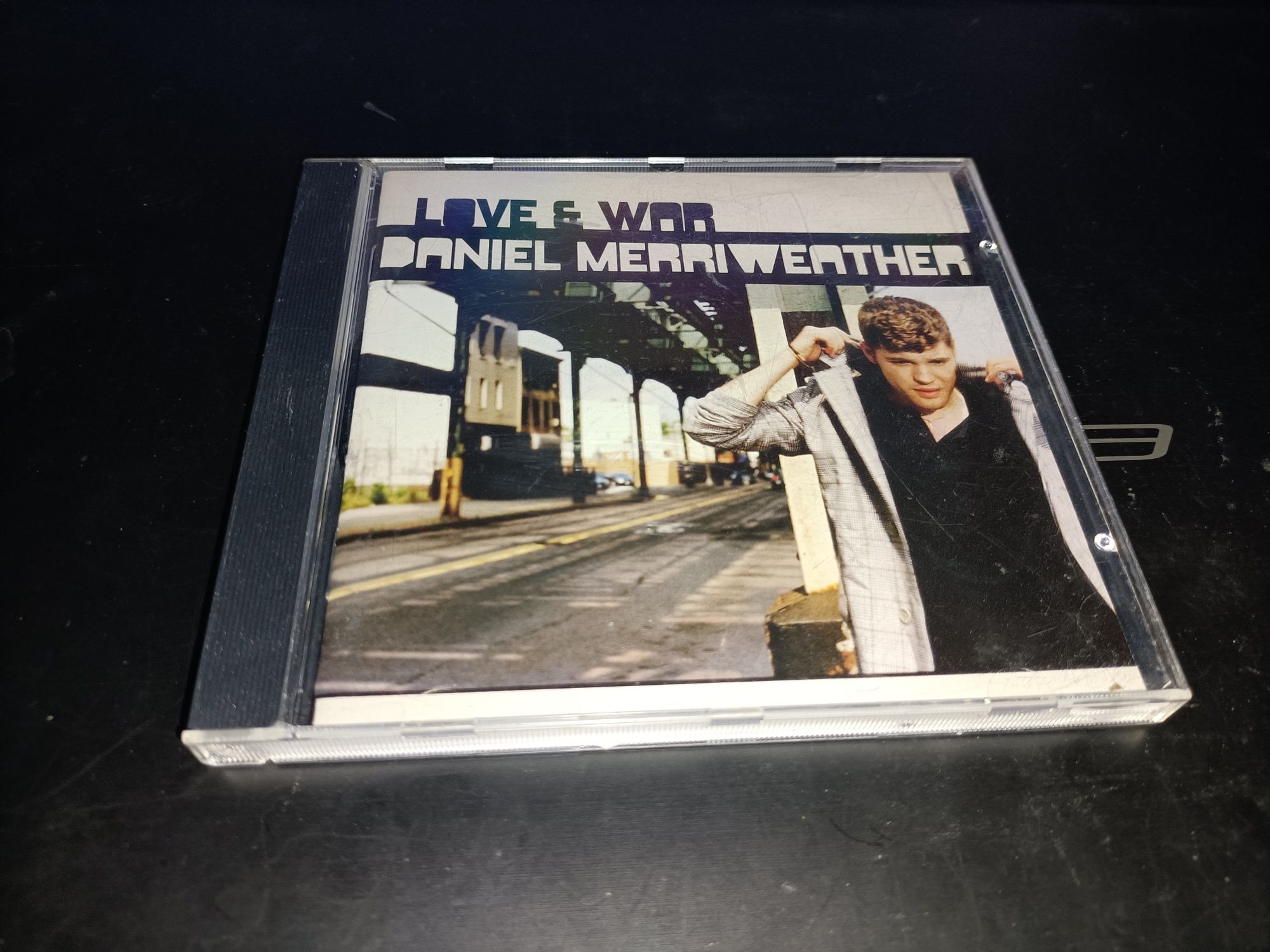 Daniel Merriweather_Love&War