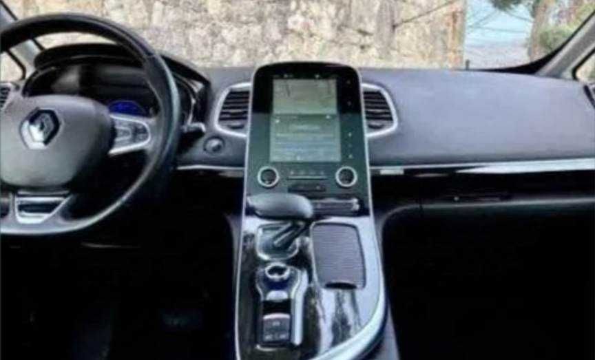 Renault espace 7 lugares com avaria no motor