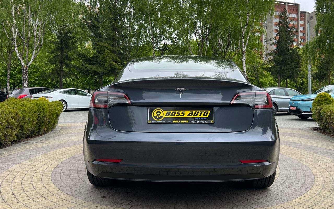 Tesla Model 3 2022