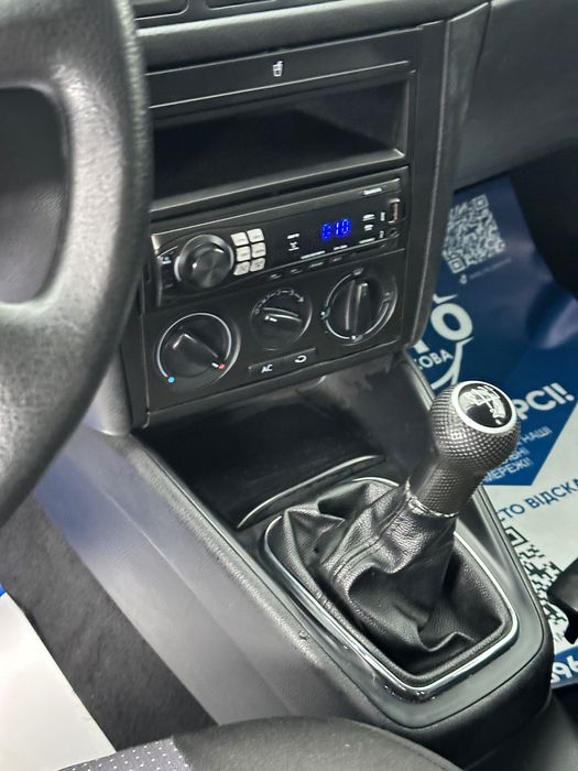 Продам Volkswagen Golf 2002 рік можлива розстрочка, кредит, обмін!