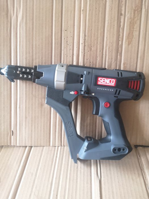 Senco DS 525 wkrętarka taśmowa body nowa