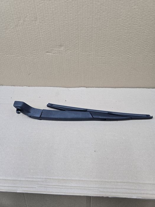 Wycieraczka tylnej szyby Volvo V70II XC70II