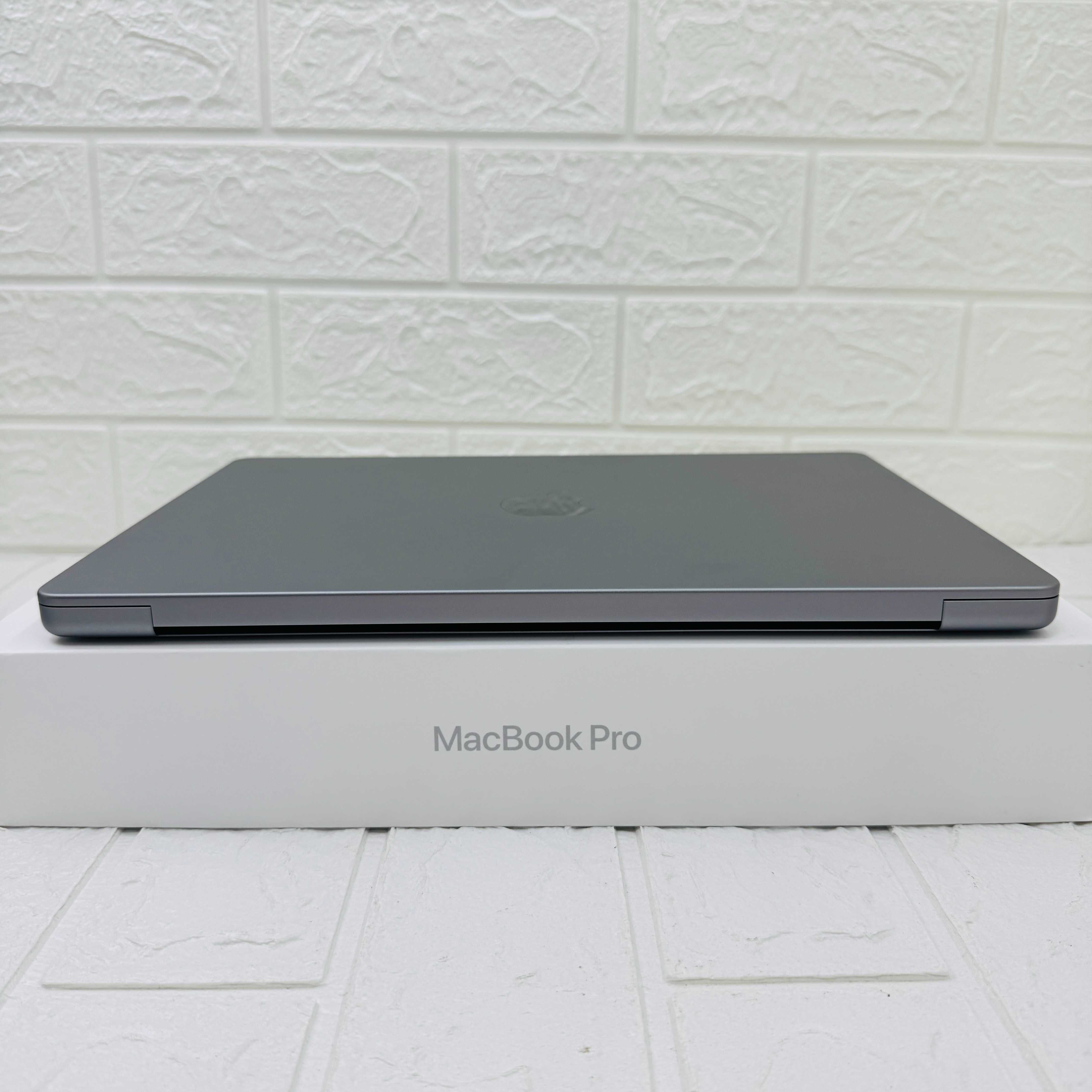№2394	MacBook Pro 14 	Space 	M2 Pro	16/512	2 цикл