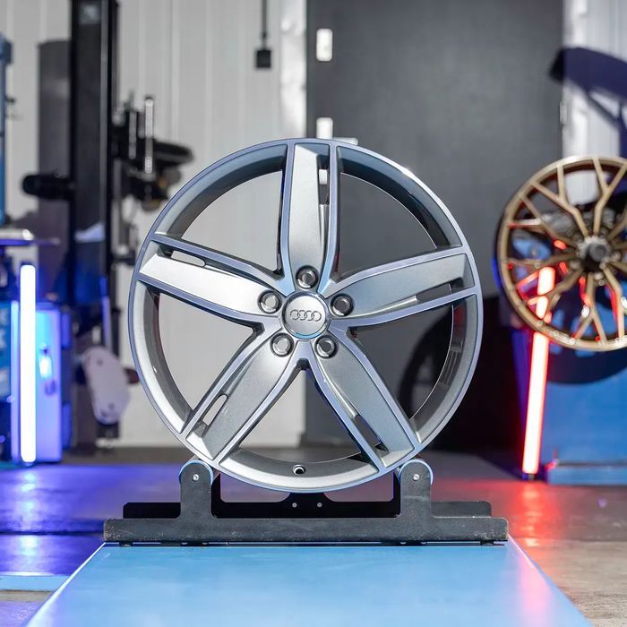NOWE Oryginalne Felgi Audi 19 S3 A3 A4 A6 A8 Q3 TT