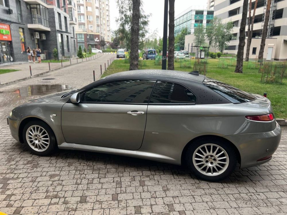 Alfa romeo GT turbo