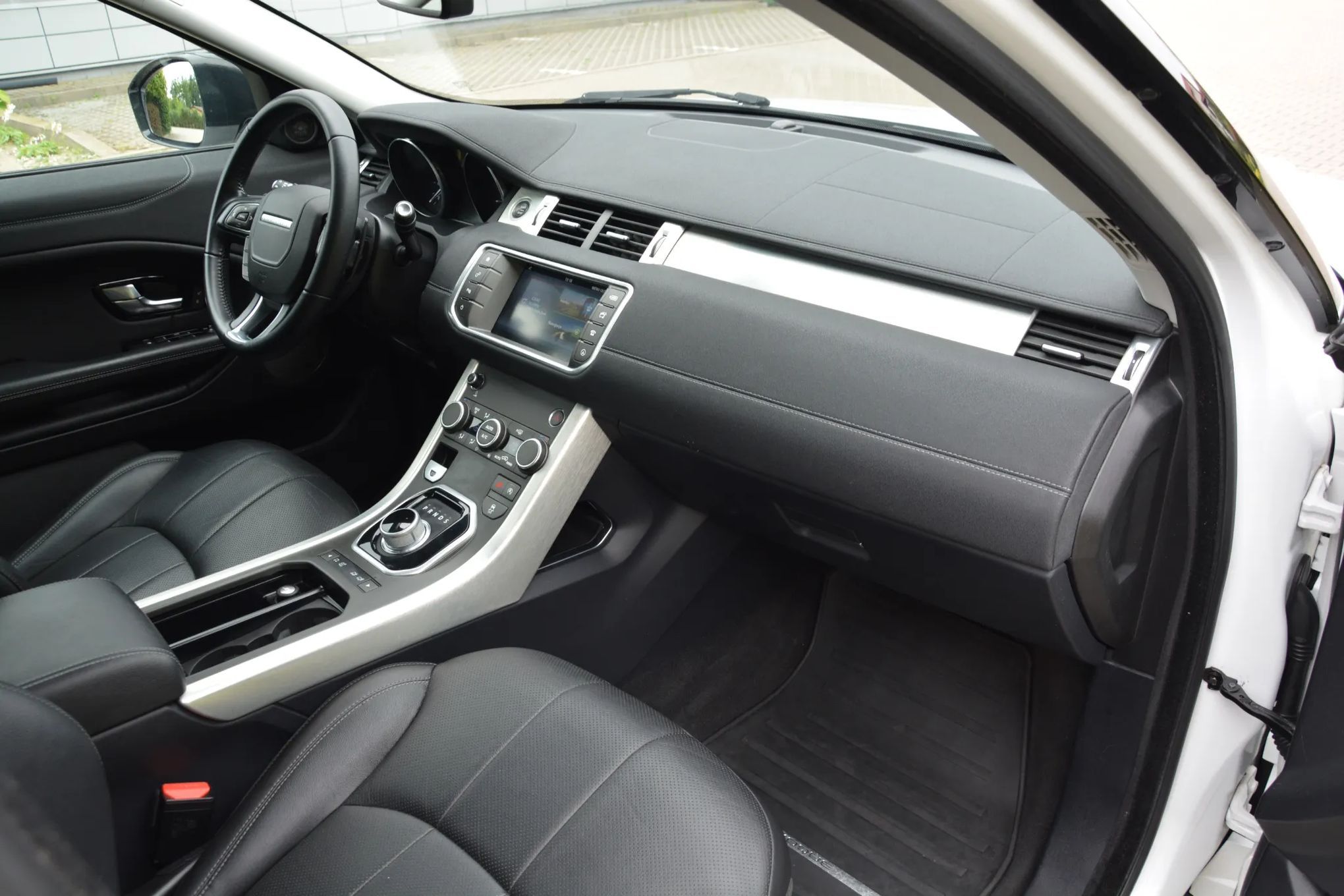 Land Rover Range Rover Evoque % R-DYNAMIC % skóry % LED % bezwypdkowy % serwis