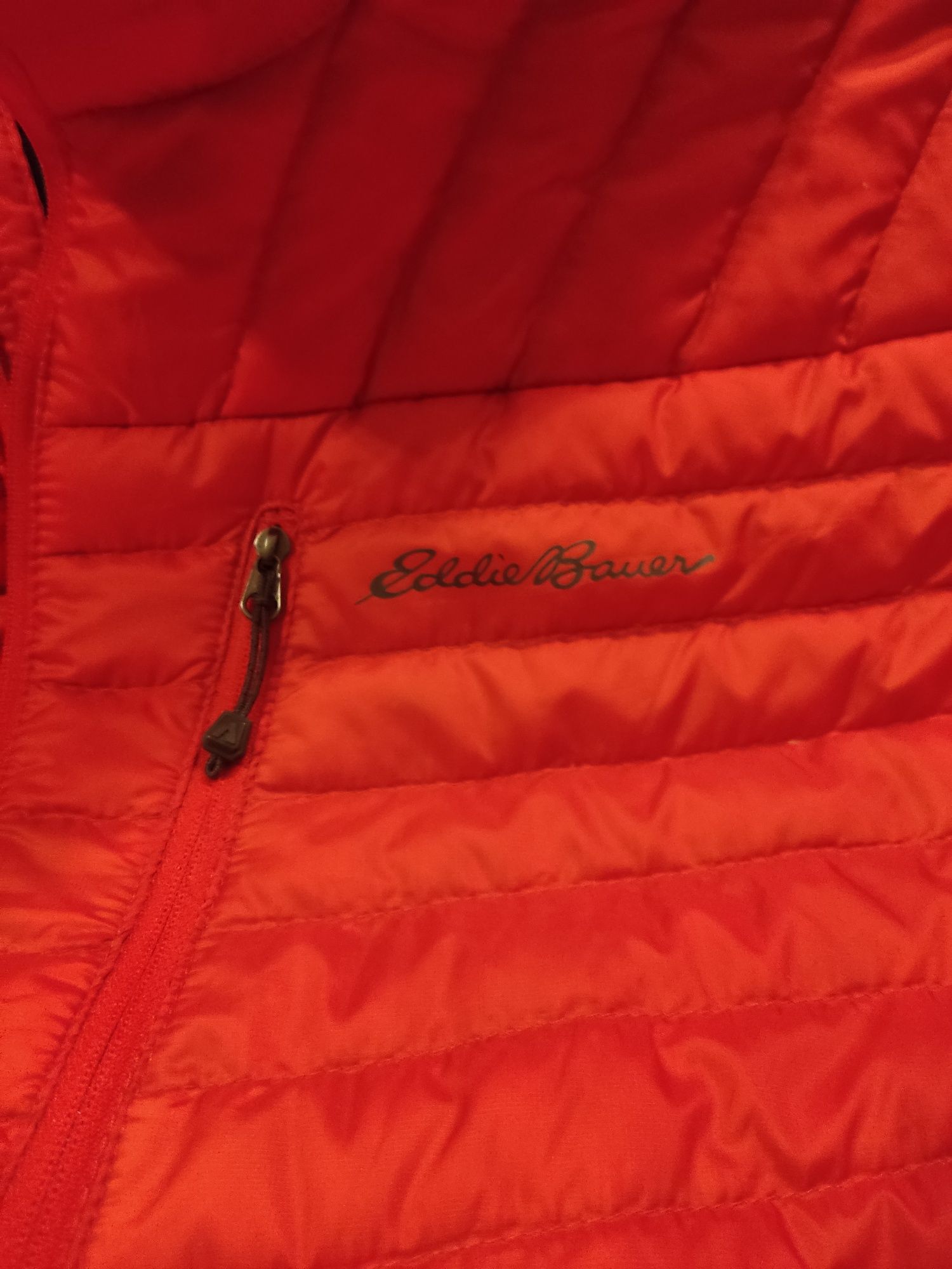 Продается микропуховик Eddie Bauer 56р.