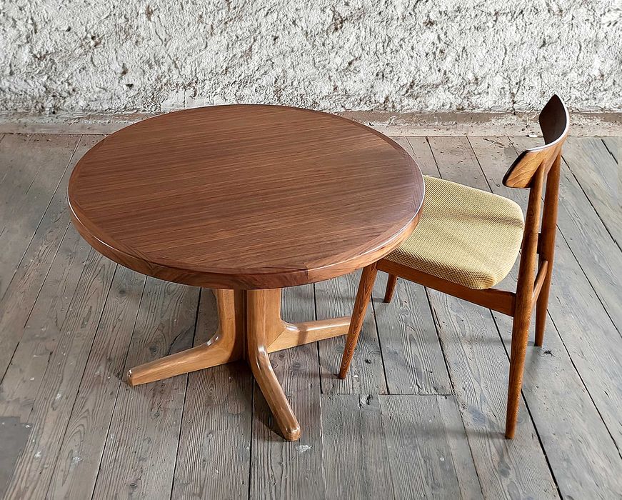 Teakowy stolik kawowy PO RENOWACJI lata 60. 70 Mid-Century Vintage