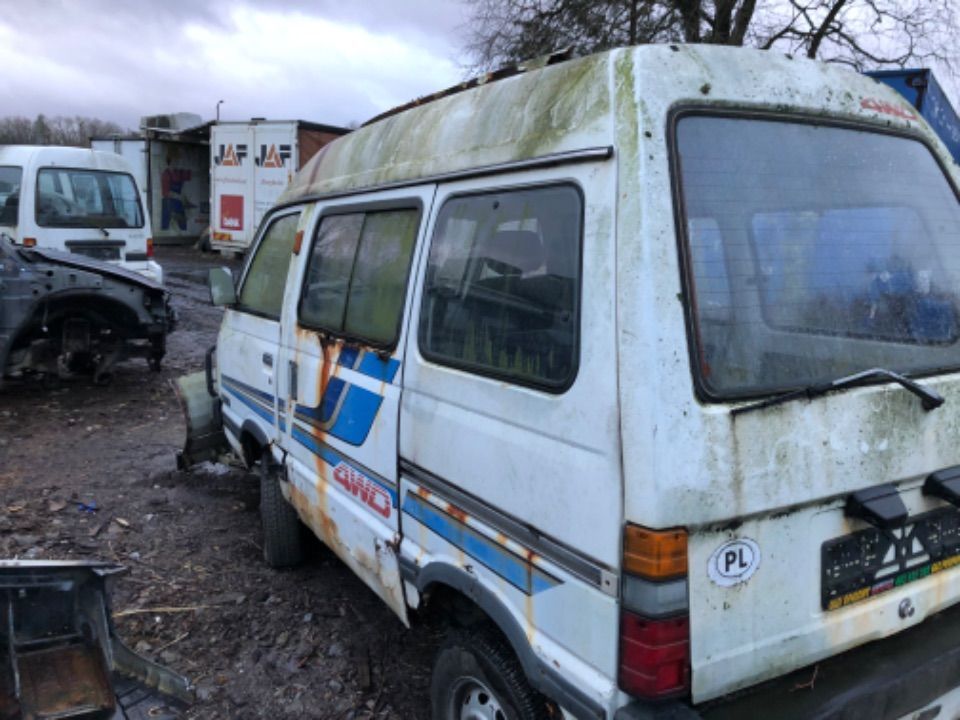 Subaru libero 4x4 na części