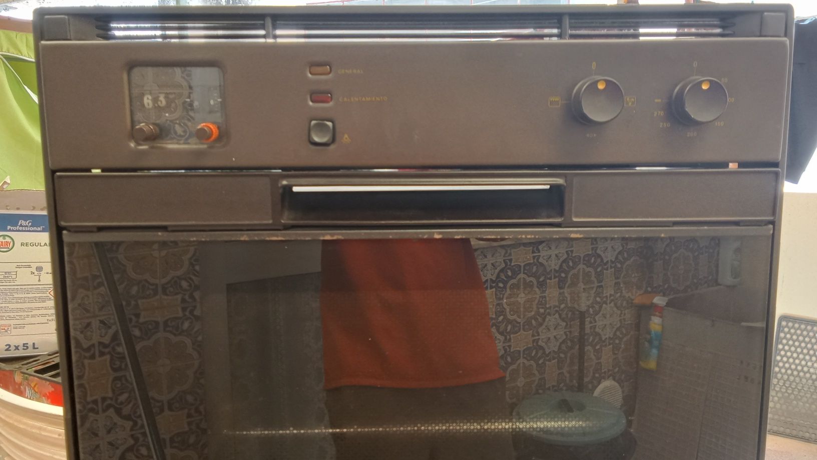 Forno elétrico da marca TEKA usado em bom estado